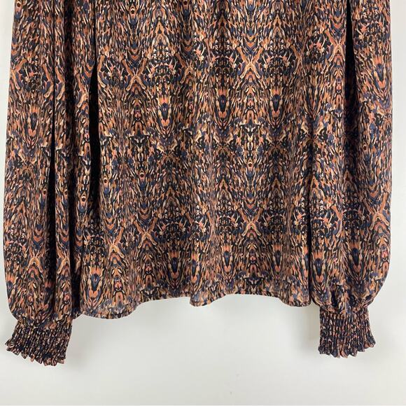 Evereve Hollis Smocked Abstract Blouse Women’s Size Small - Picture 10 of 11